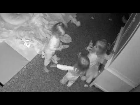 Triplets Have Conversation With Unseen Figure