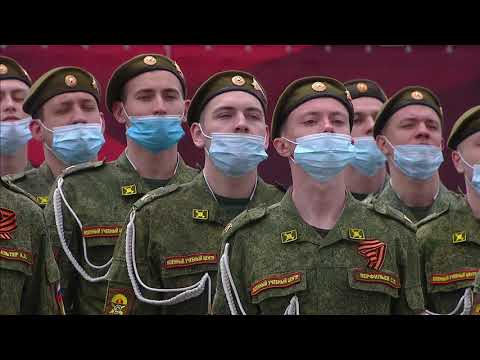 Торжественное шествие в Красноярске в честь Дня Победы