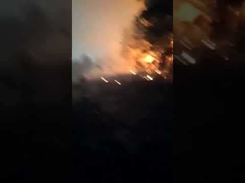 Помогите! В посёлке Басаман люди вышли тушить пожар