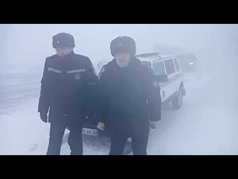 Полицейские Сарысуского района Жамбылской области обратились к водителям