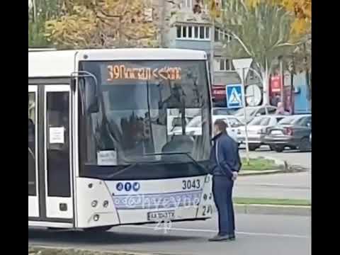 В Запорожье &quot;лишний&quot; пассажир устроил &quot;террор&quot; в транспорте из-за карантина