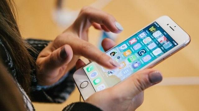 «Есть магниты»: iPhone 12 признан опасным для здоровья