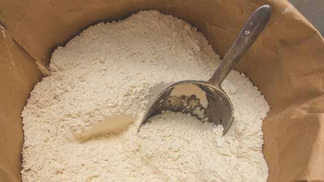 Хлебопекарни получают муку из стабфонда в Костанае