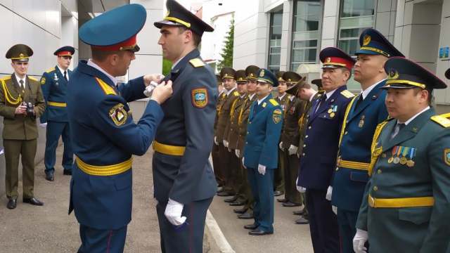 Костанайский офицер закончил Академию гражданской защиты МЧС России с отличием