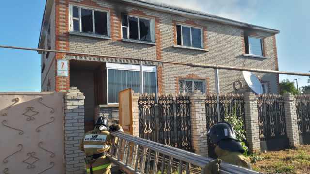 «На волосок от смерти»: Женщину с инвалидностью успели эвакуировать из горящего дома в Лисаковске