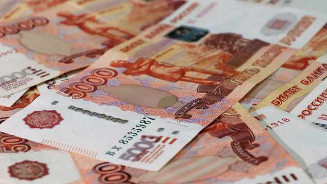 Санкции США против госдолга России могут обрушить рубль
