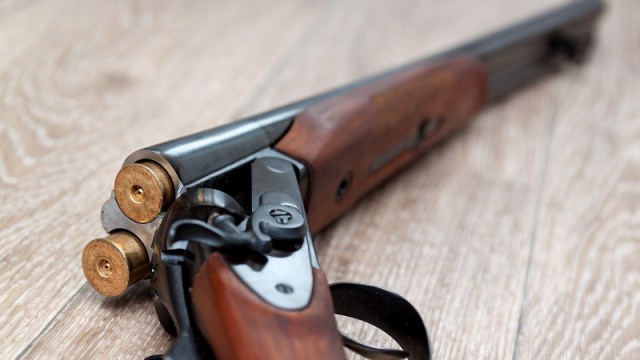 «Убийство по неосторожности»: Мужчина из охотничьего ружья случайно застрелил отца