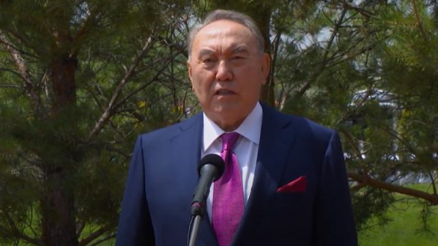 Нурсултан Назарбаев выступил с видеообращением