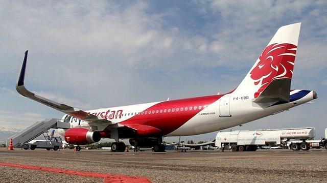Рейс из Павлодара на Алматы был задержан на четыре часа из-за удара молнии в самолет