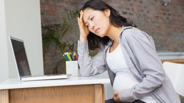 Твёрдый живот при беременности: физиология или патология