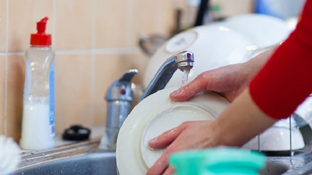 Средства для мытья посуды назвали смертельно опасными