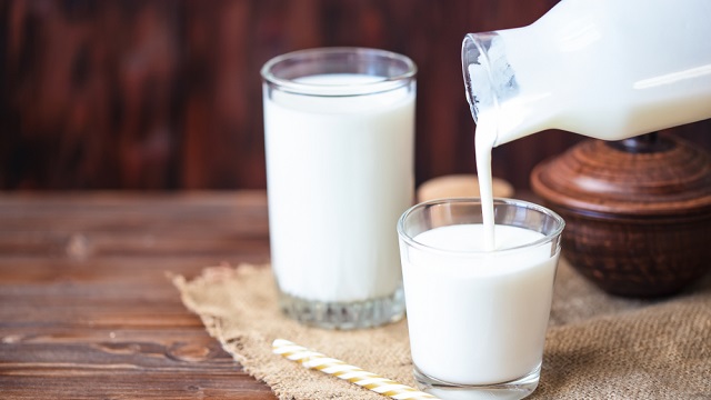 Диетолог назвал самый полезный молочный продукт
