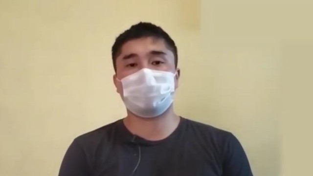 «Дайте работать!» — Врач из Костанайской области записал видеообращение