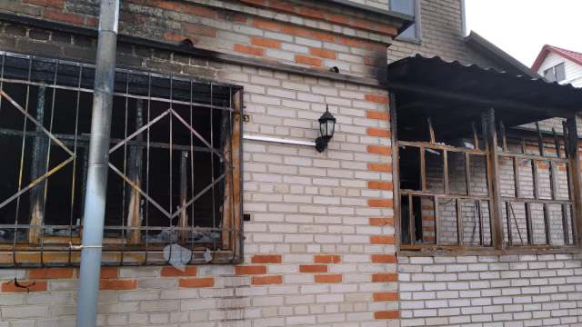 Девять пожарных тушили частный жилой дом в Костанае