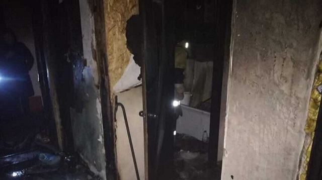 При пожаре в многоэтажке Костанайской области пострадали два человека