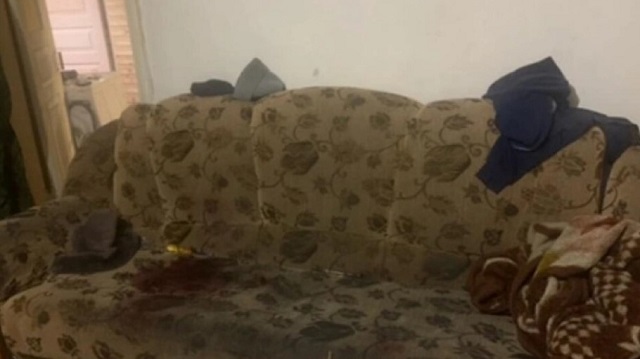 Пьяный изверг расчленил родную мать и спрятал останки в диване