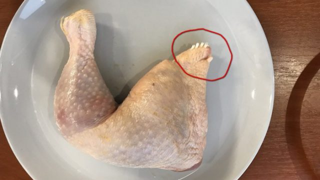 О запуске вируса в куриное мясо через пластиковые трубочки пугают друг друга жители Казахстана