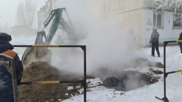 Десятки домов в сильный мороз остались без отопления в Павлодаре