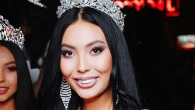 Финалистка конкурса «Мисс Казахстан» Гульнур Нуртаза устроилась посудомойщицей