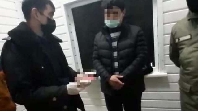 «Опий в кондоме не утаишь!» Собака помогла поймать наркокурьера на границе Казахстана