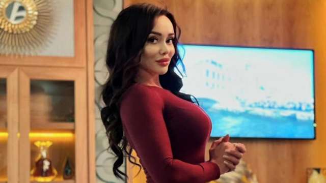 Как телеведущая Людмила Рогозян распалила соцсети в Казахстане