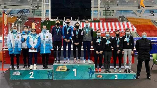 Конькобежки из Костаная выиграли эстафету на чемпионате Казахстана
