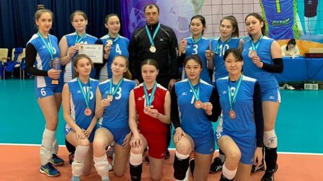 Костанайские девушки выиграли бронзу чемпионата Казахстана по волейболу