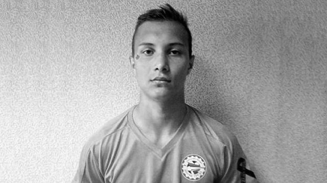 18-летний футболист «Знамени Труда» Никита Сидоров умер на поле