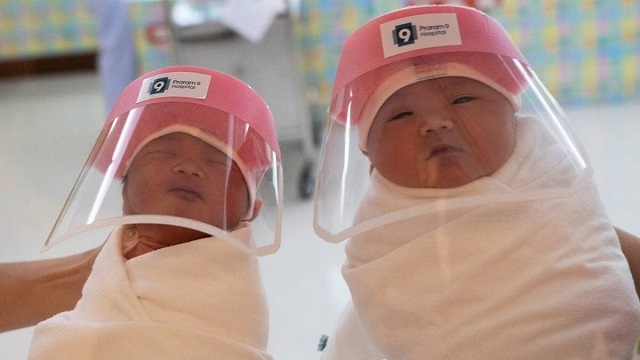 Две казахстанки родили в реанимации, находясь под аппаратами ИВЛ