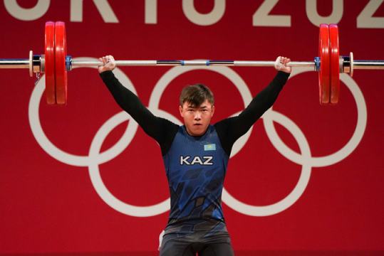 Казахстанский штангист Игорь Сон стал третьим на Олимпиаде-2021