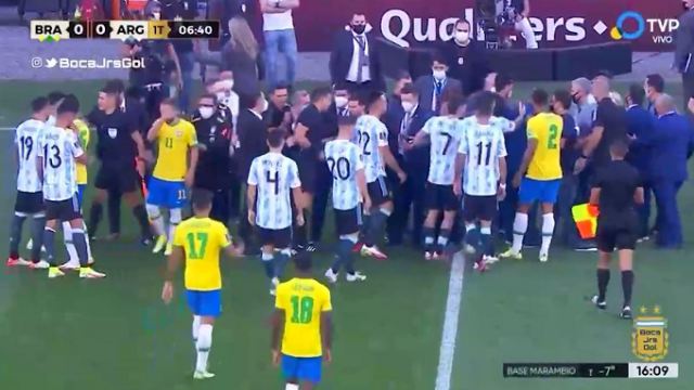 Отборочный матч ЧМ-2022 между Бразилией и Аргентиной прерван
