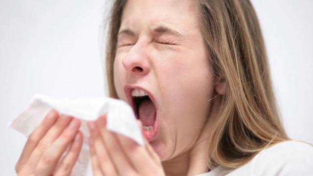 Что вызывает осеннюю аллергию и как с ней справиться