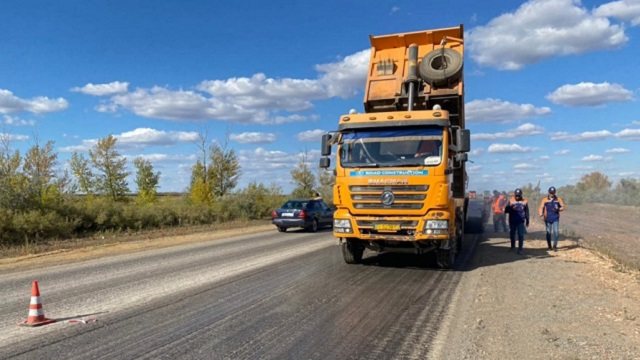 «Казавтожол» призвал казахстанцев сообщать о дорожных дефектах