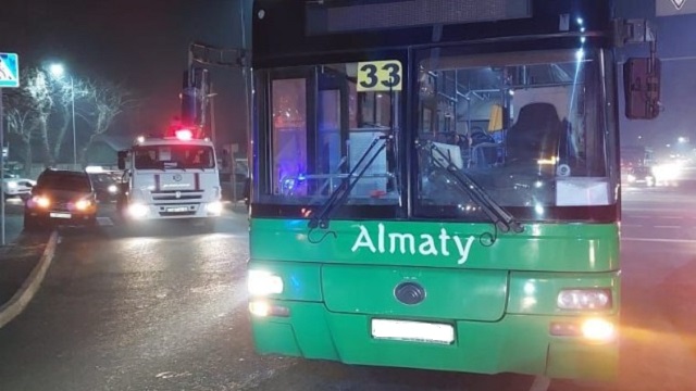 Зачем в Алматы убирают автобусные карманы