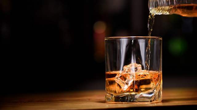 Какая доза алкоголя может спровоцировать инсульт
