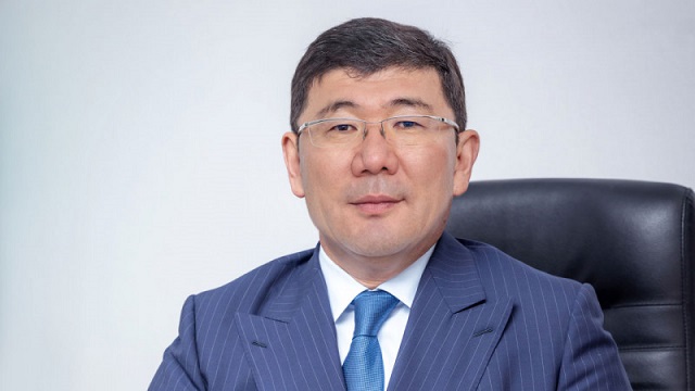 Исполняющим обязанности главы Минздрава стал Жандос Буркитбаев