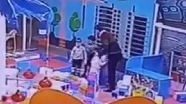 Агрессивный отец напал на пятилетнего ребенка в детсаду Алматы