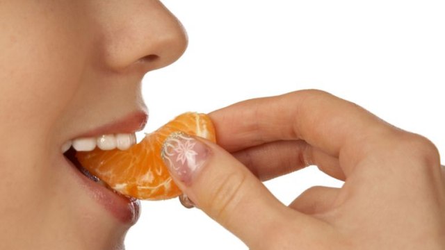 Известный врач предупредил об опасности поедания мандаринов