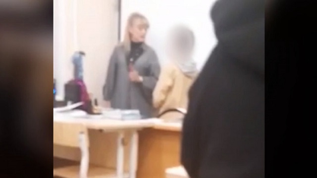 Учительница дала пощечину школьнику за обращение на «ты»