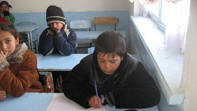 «Дети мёрзнут»: На холод в школе жалуются сельчане области