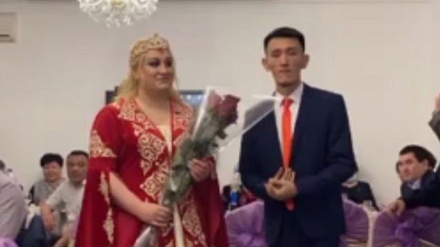 Видео: Как русскую девушку выдали замуж по казахским традициям