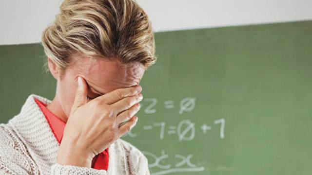 Почему дети и их родители позволяют себе оскорблять учителя
