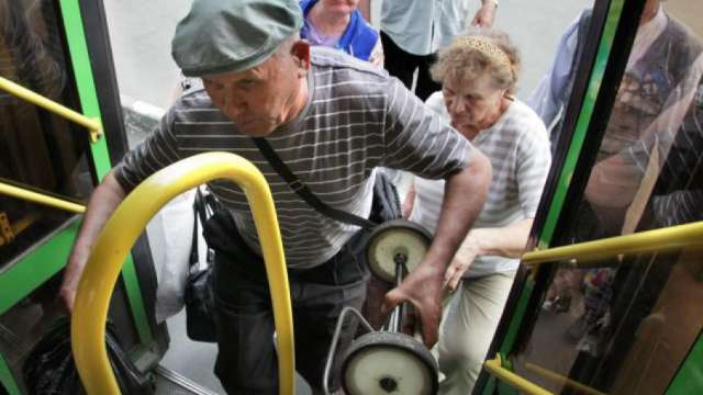 С пенсионерки содрали за проезд в День пожилых в Костанае
