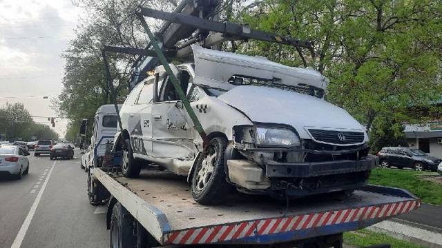 Массовое ДТП с участием «скорой помощи» произошло в Алматы