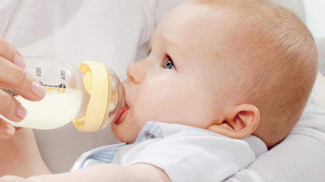 Костанайские мамы не могут получить молочную смесь для детей