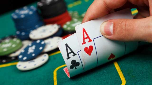 Подпольный покерный клуб работал в Костанае