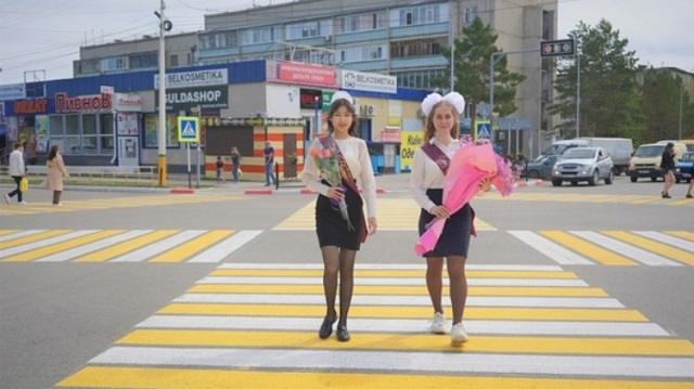 «В ногу со временем»: Новую пешеходную разметку нанесли в КЖБИ