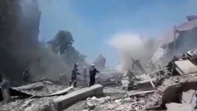 Видео: У роддома Шымкента прогремел взрыв, погиб сторож