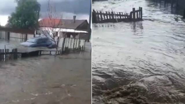 «Виноваты ливни»: Село ушло под воду в Карагандинской области