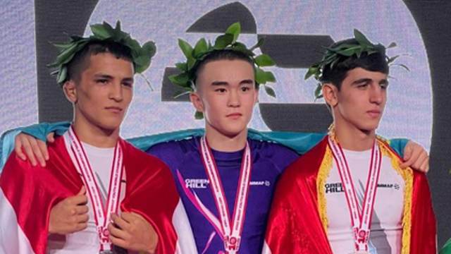 Юноша из Костаная стал чемпионом мира по MMA